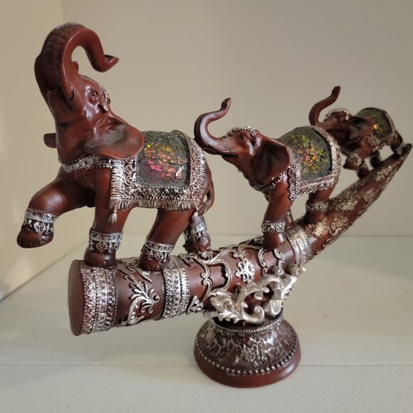 Elephant Family Of 3 Walking On Tusk Bridge -New - Picture 10 of 10